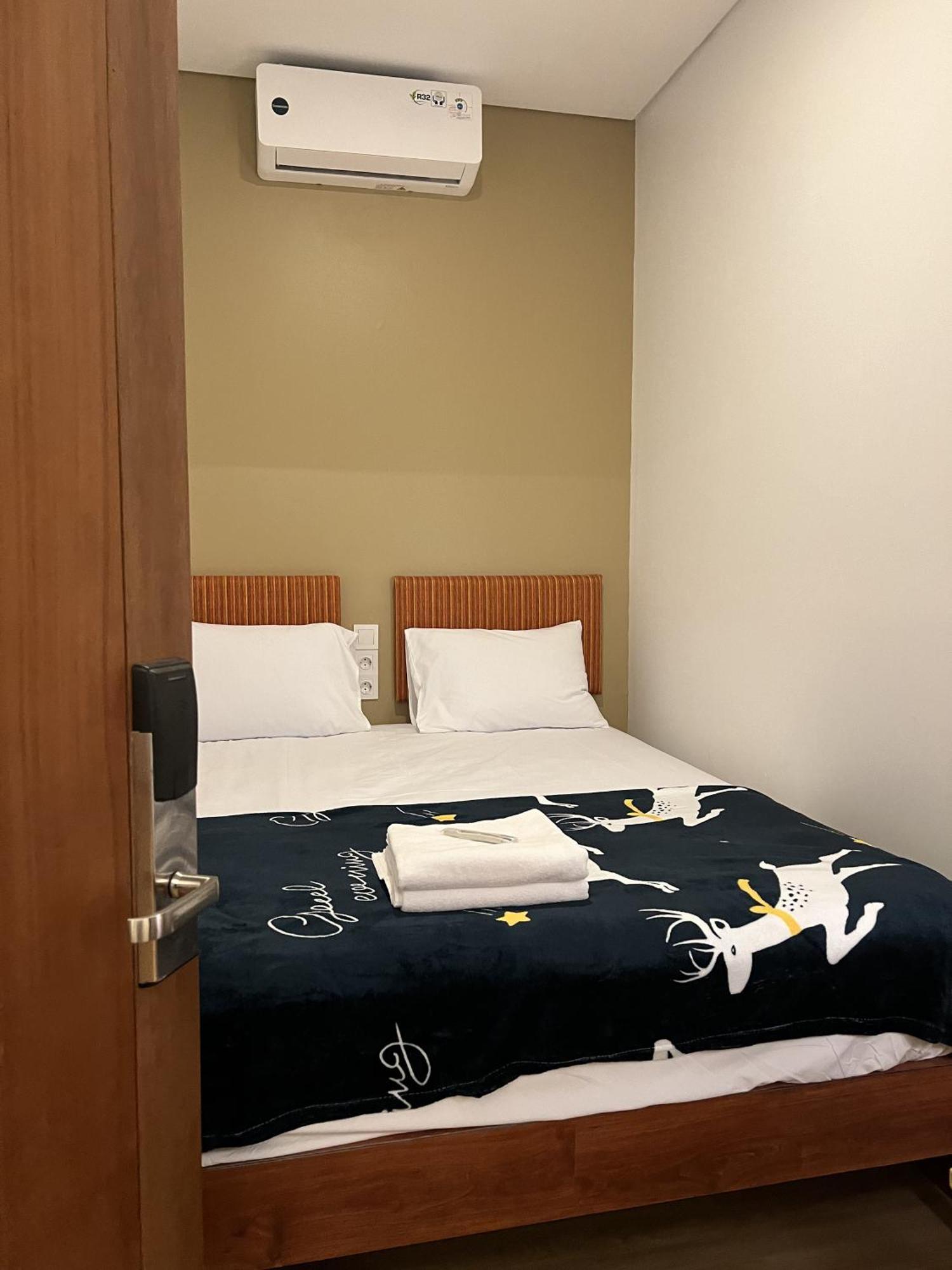 SENAYAN STAY ··· Indonesia ··· Great Deals from $15